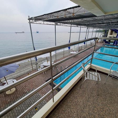 La Primera Grande Beach Resort Roxas  Dış mekan fotoğraf