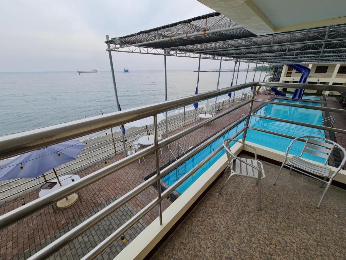 La Primera Grande Beach Resort Roxas  Dış mekan fotoğraf